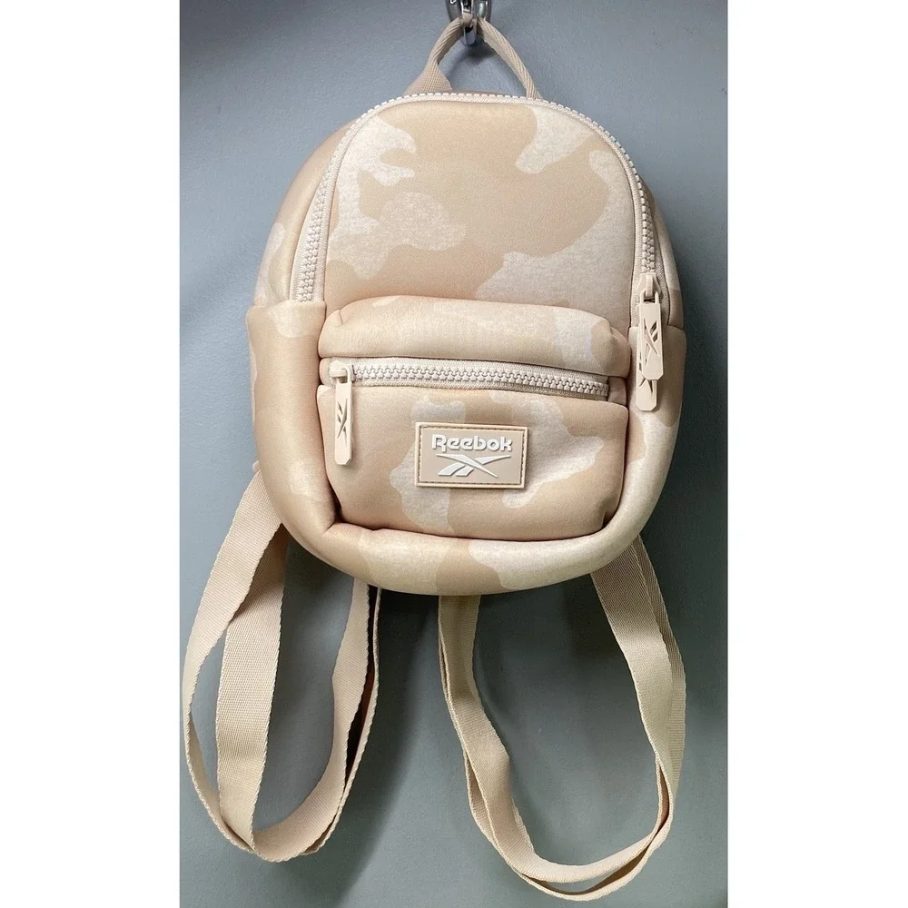 Reebok Align Womens/girls Mini Backpack in Oatmeal Mauve Camo. NWOT 9x8.5x3